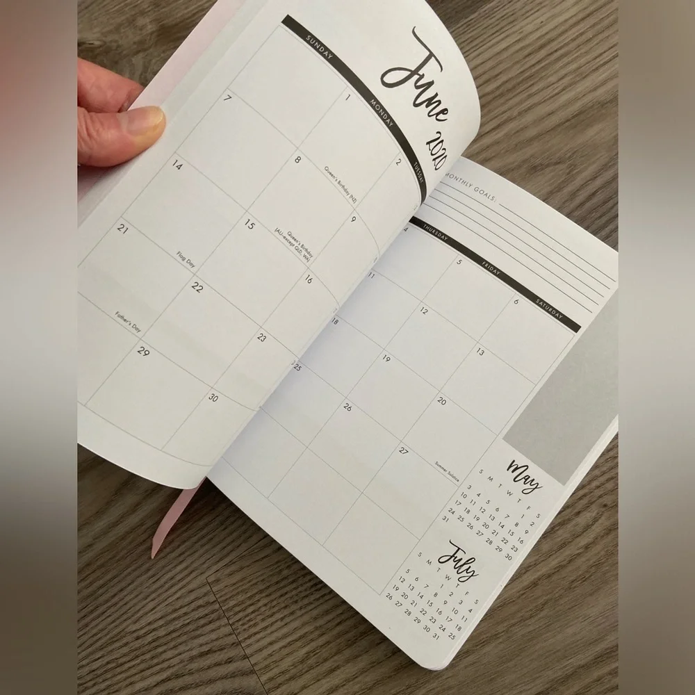 NWT 2020 12 months monthly & weekly planner
